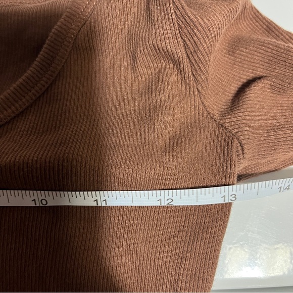 Vintage Hollister Brown Button Down Baby Tee XS Y2K - Picture 11 of 14